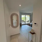 Piscine Rooftop Neuve סאן-לורן-דו-ואר