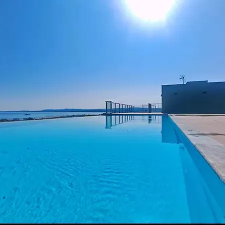 Apartament Piscine Rooftop Neuve Saint-Laurent-du-Var