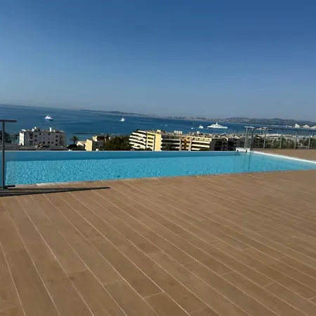 Piscine Rooftop Résidence Neuve Appartamento *