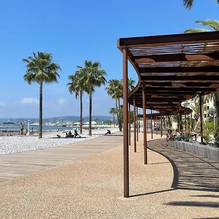 Piscine Rooftop Neuve Apartament